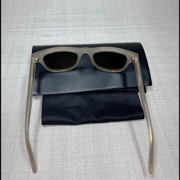 Saint Laurent nude plastic frame sunglasses - Picture 4 of 7